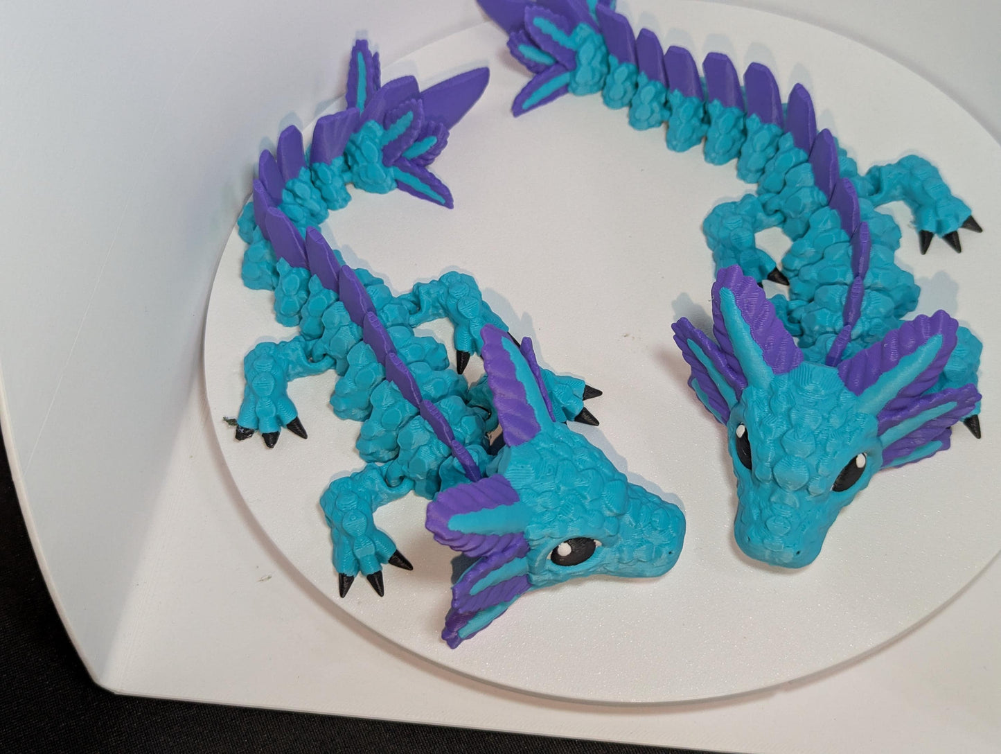 Axolotl Dragon Articulated Desk Art Fidget with Enchanting Custom Eyes Colors Colorful Flexible Fantasy Creature Fidget Toy Desk Buddy,