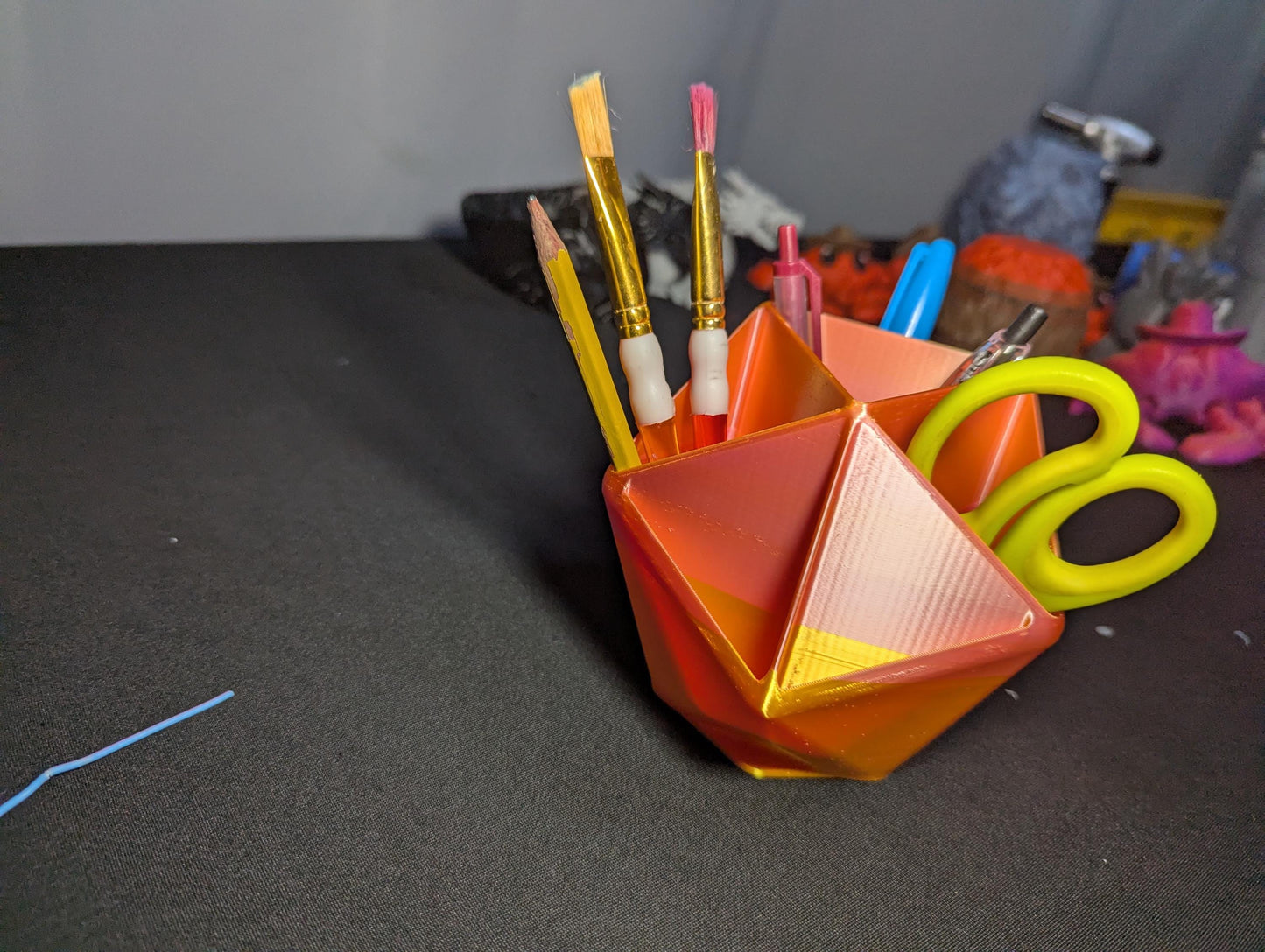 D20 Desk Organizer | Geometric 3D Printed Multi color Pen Brush Holder | Modern Office Decor | D&D desk holder| Dice D 20 Holder