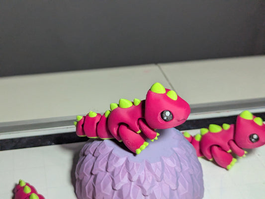 Mini Articulated Baby Dino – Pink & Green Fidget Toy – Cute Desk Pet or Gift