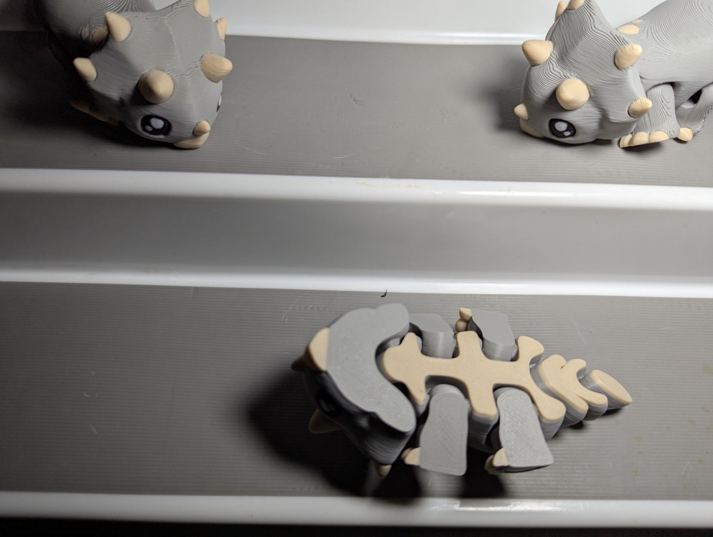 Mini Articulated Triceratops β Gray Dino Fidget Toy β Cute 3D Printed Dinosaur Desk Pet