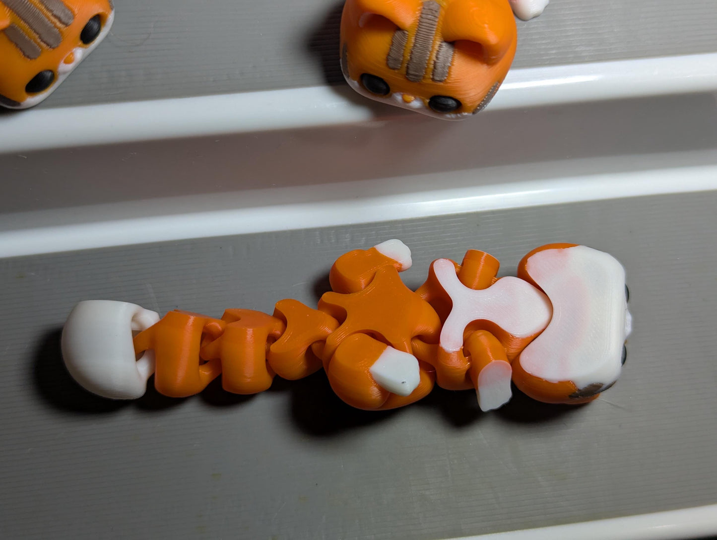 3D Printed Articulated Cat Fidget Toy – Cute Orange Tabby Desk Pet, Flexible Kitty Gift for Cat Lovers, Fun Animal Collectible Decor