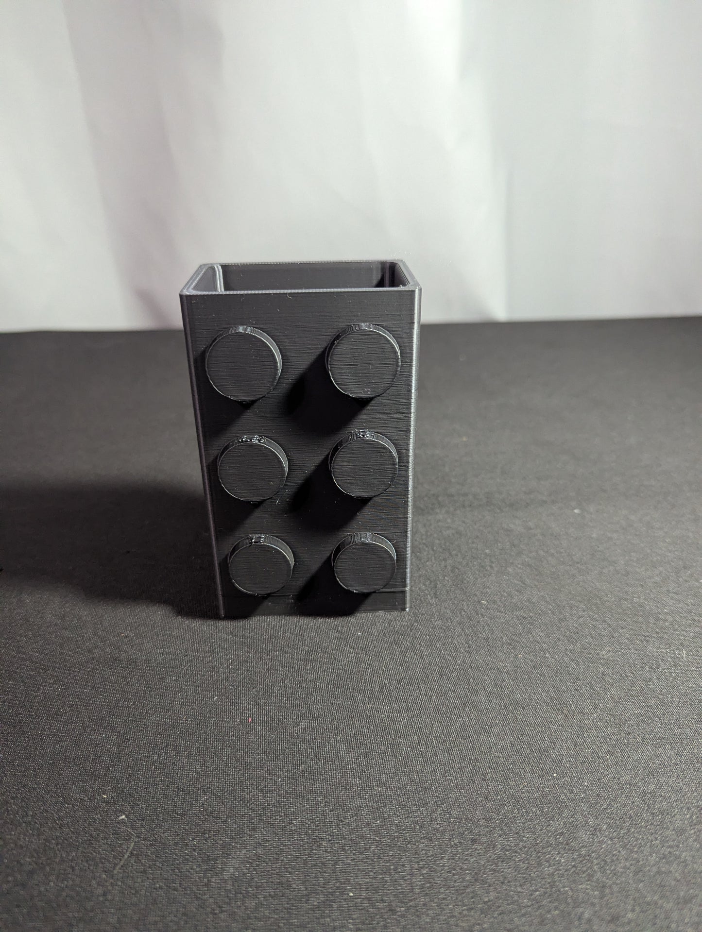 Brick-Inspired Pen Holder