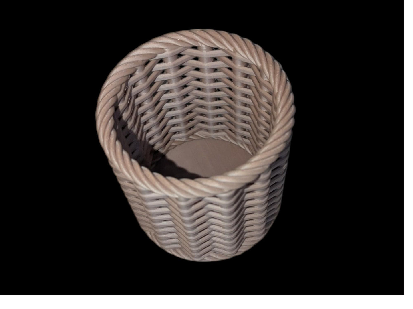 Woven designed pen holder top view