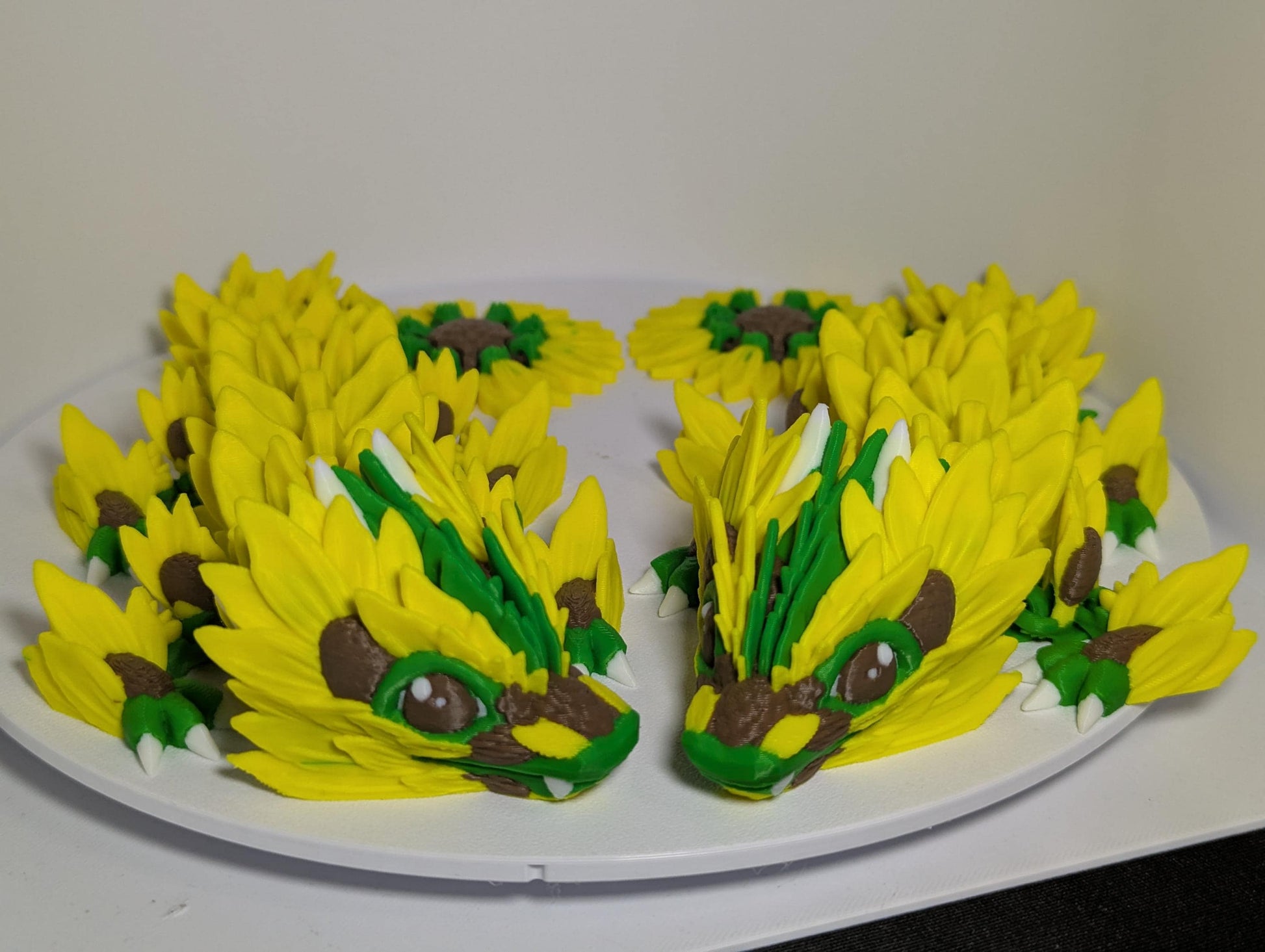 3D Printed Sunflower Dragon | Articulated Flower Dragon Figurine | Fidget Toy Fantasy Dragon | Articulated Dragon ADHD and Anxiety Relief