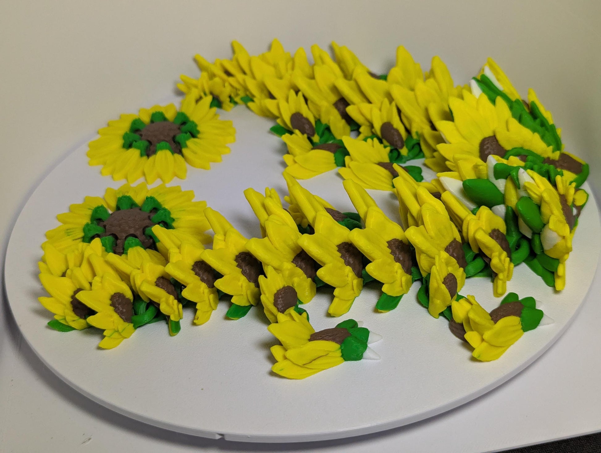 3D Printed Sunflower Dragon | Articulated Flower Dragon Figurine | Fidget Toy Fantasy Dragon | Articulated Dragon ADHD and Anxiety Relief