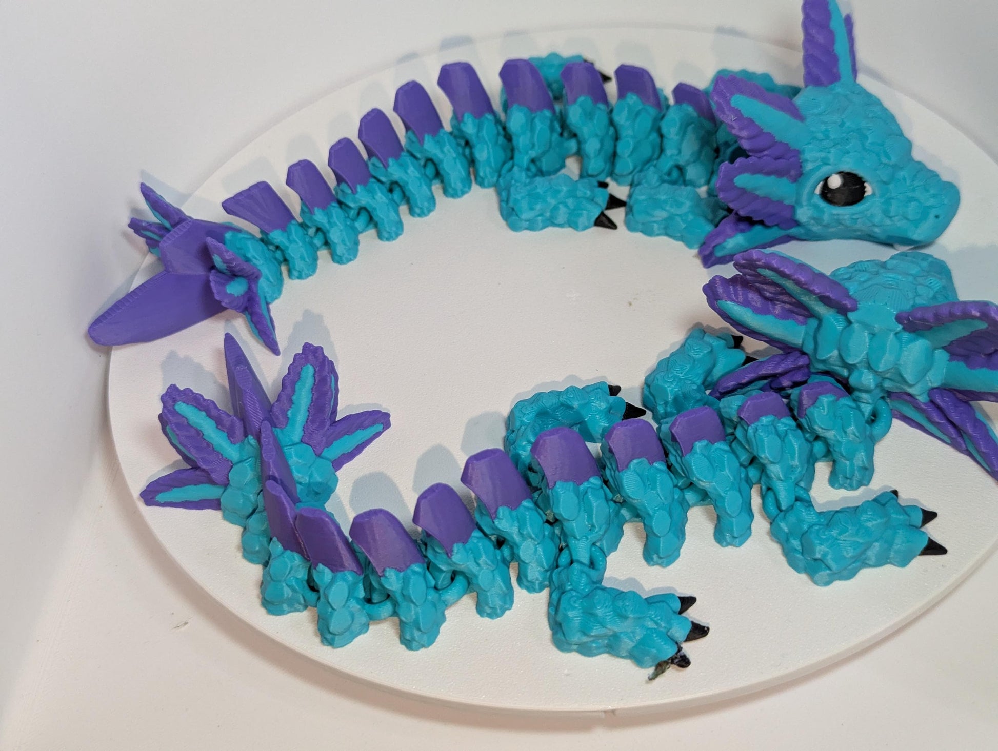 Axolotl Dragon Articulated Desk Art Fidget with Enchanting Custom Eyes Colors Colorful Flexible Fantasy Creature Fidget Toy Desk Buddy,