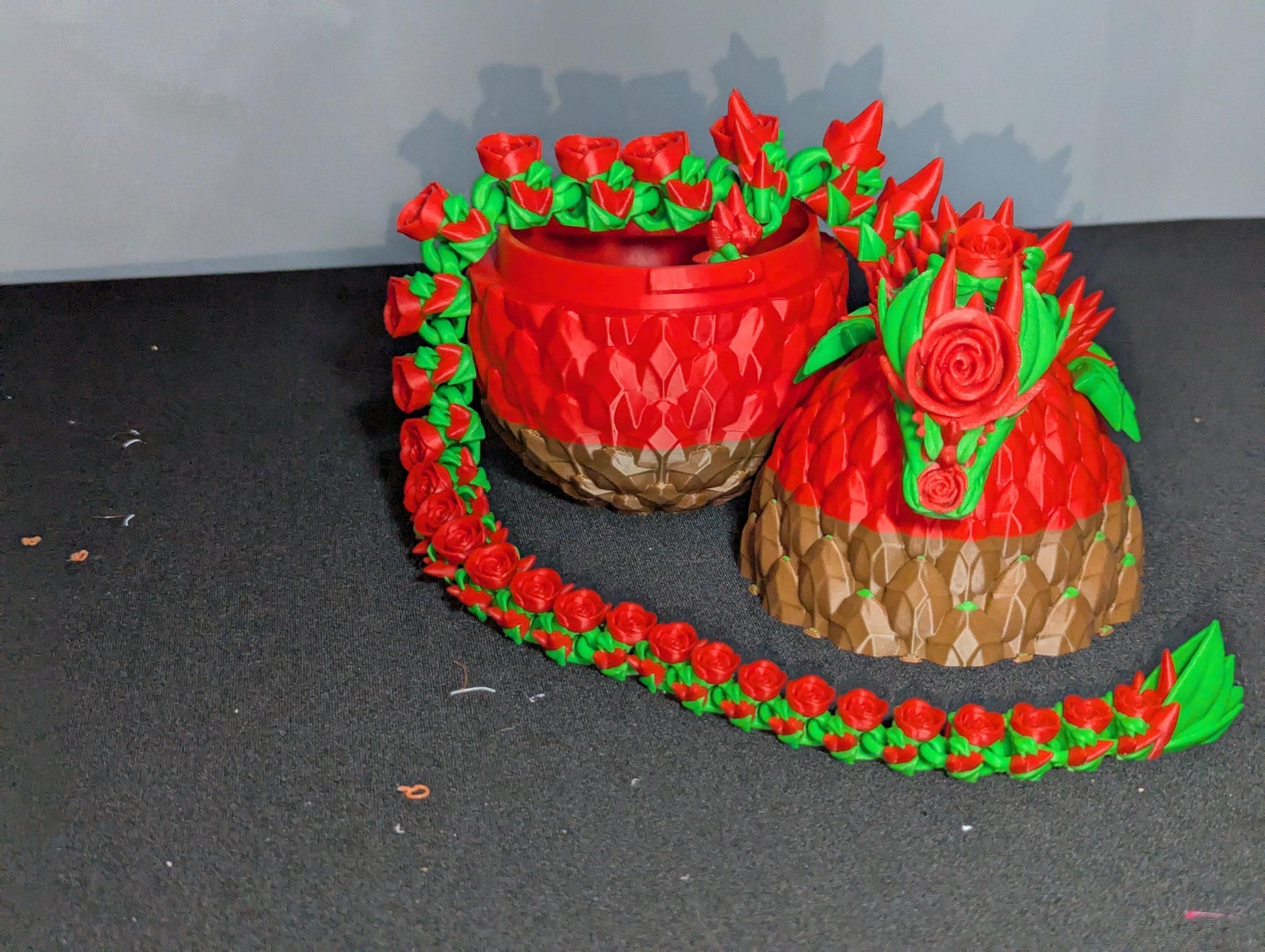 Articulated Rose Dragon 3D Printed Flower Dragon Multi-color Figure fantasy Rose Dragon Flexible Sensory Toy, Stress and Anxiety Relief