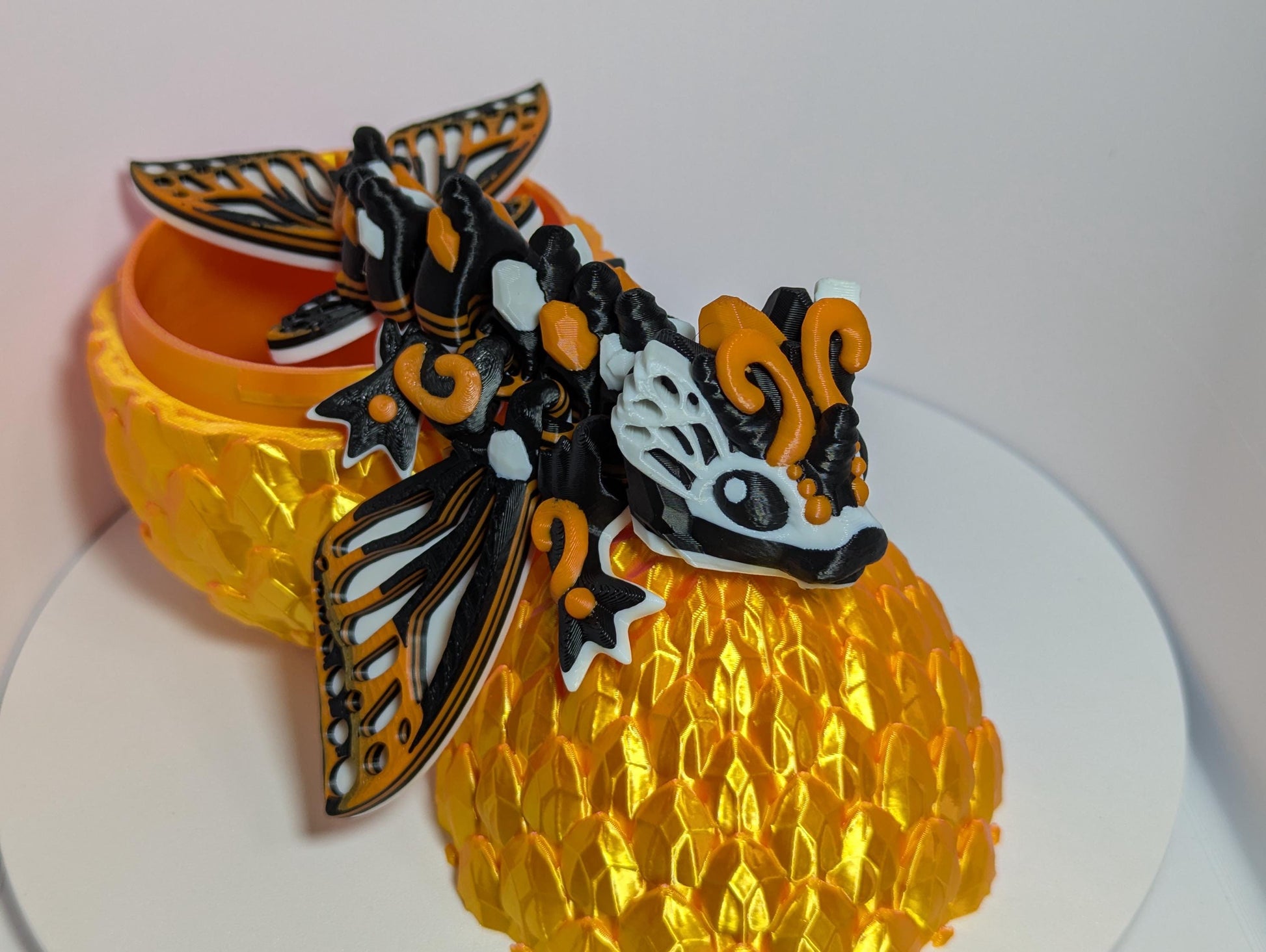 Monarch Butterfly Dragon 3D Printed Model | Fidget Articulated Creature Colorful Butterfly Dragon Figure ADHD and Anxiety Relief