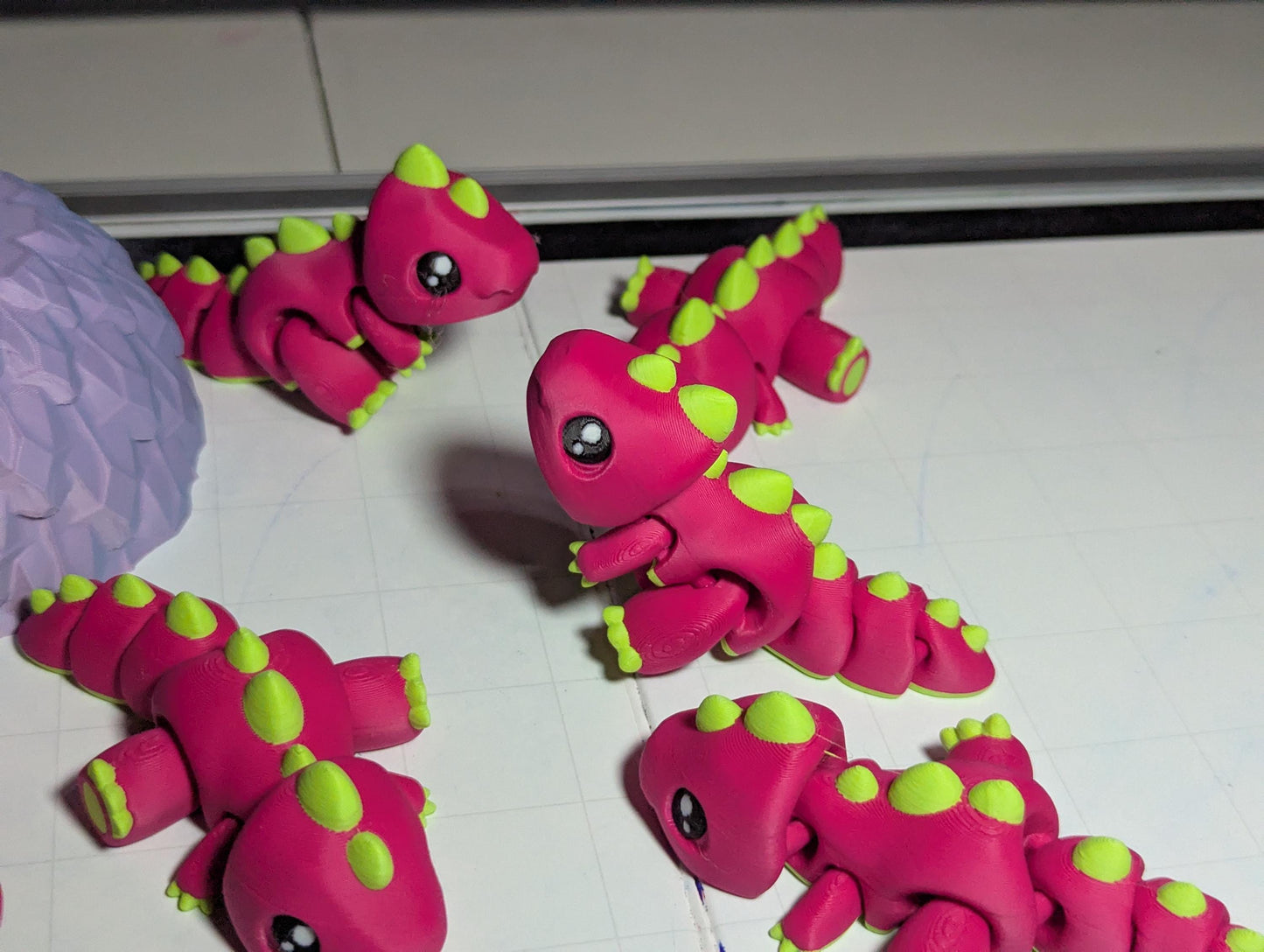 Mini Articulated Baby Dino – Pink & Green Fidget Toy – Cute Desk Pet or Gift