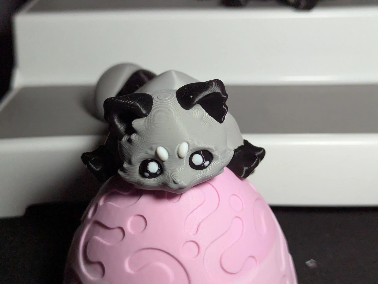 3D Printed Articulated Raccoon – Gray Black Flexible Fidget Toy – Cute Animal Figurine – Unique Gift for Raccoon Lovers – Desk Pet or Decor