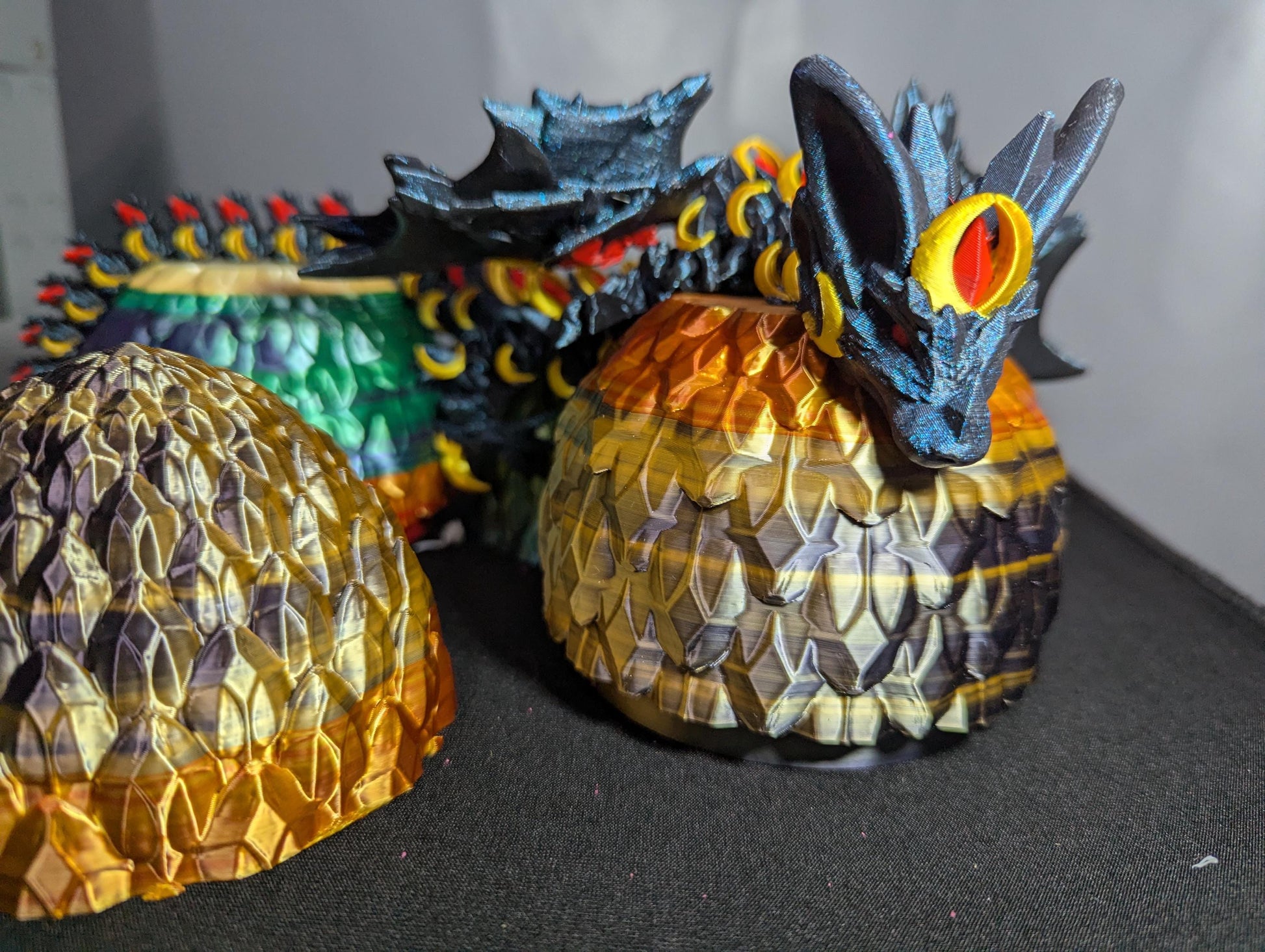 Nightwing Dragon Articulated 3D Printed Fantasy Bat Fidget Toy Multi-Joint Flexible Desk Display Print-in-Place Anxiety and ADHD Stress Toy