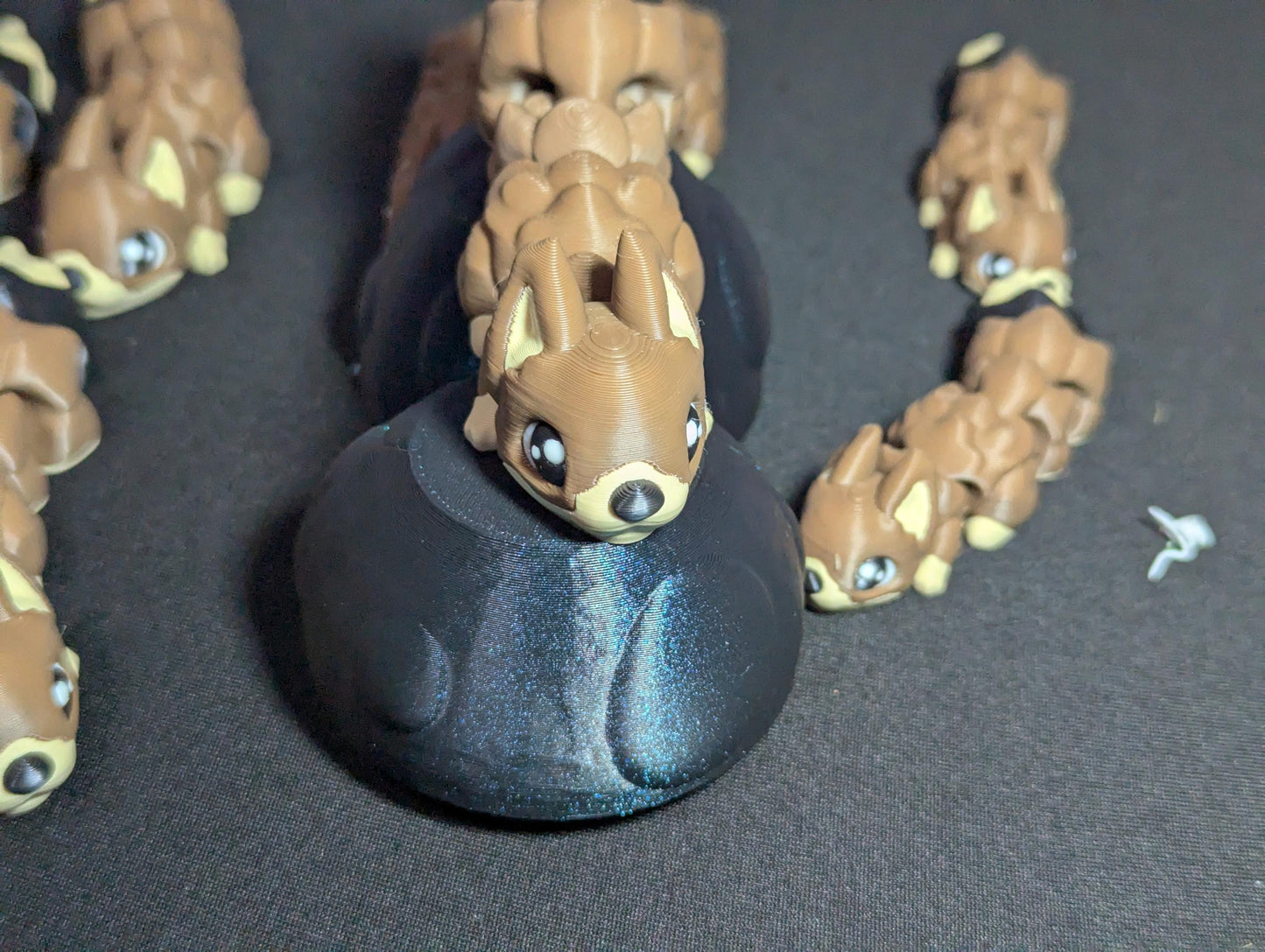 Articulated Squirrel Fidget Toy – 3D Printed Woodland Animal | Flexible Collectible Desk Pet | Cute Stress Relief Gift for Nature Lovers