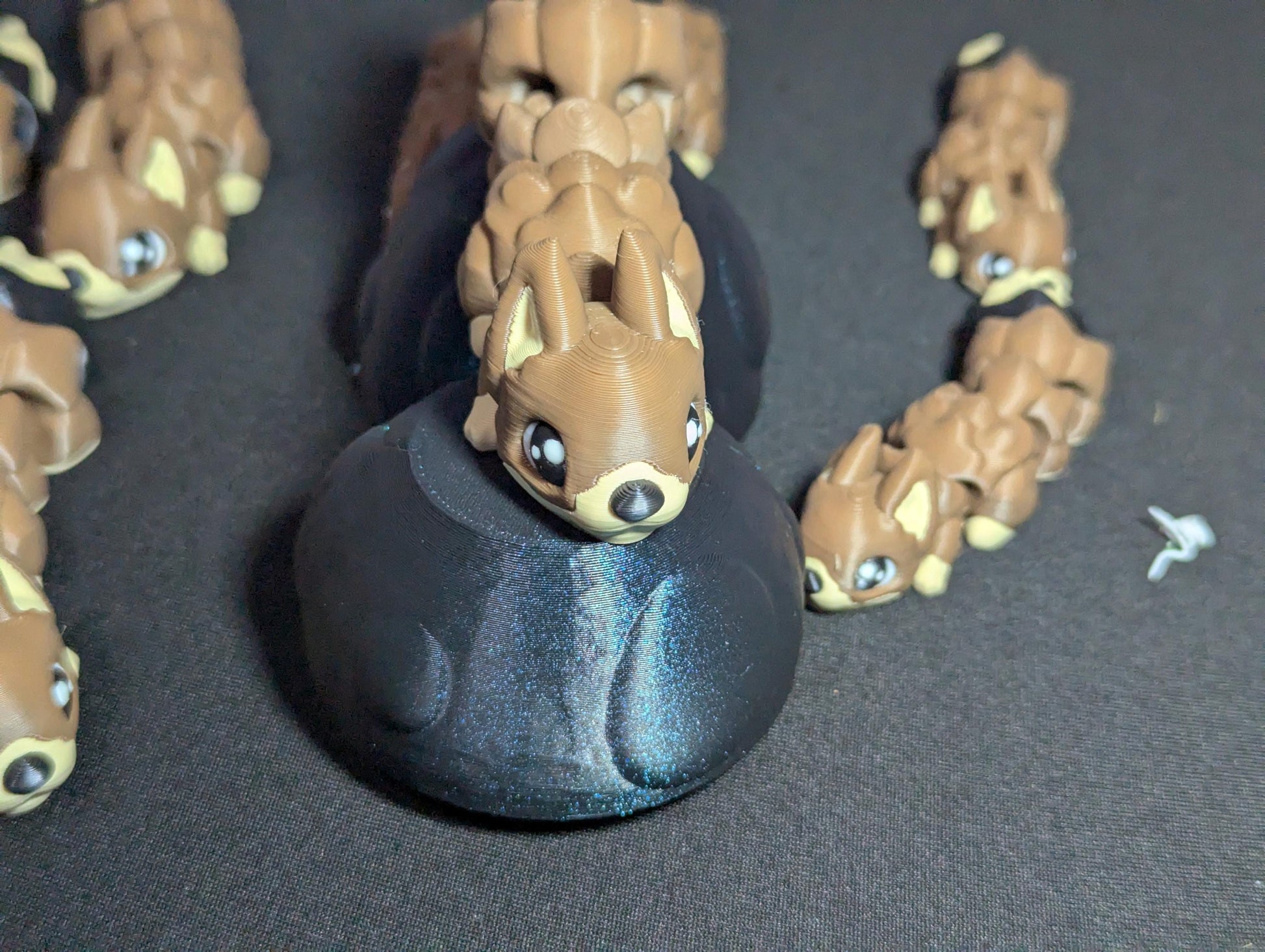 Articulated Squirrel Fidget Toy – 3D Printed Woodland Animal | Flexible Collectible Desk Pet | Cute Stress Relief Gift for Nature Lovers