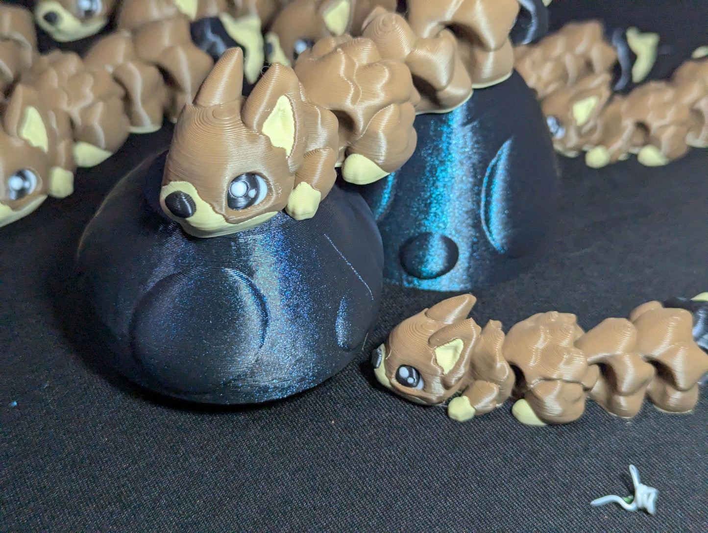 Articulated Squirrel Fidget Toy – 3D Printed Woodland Animal | Flexible Collectible Desk Pet | Cute Stress Relief Gift for Nature Lovers