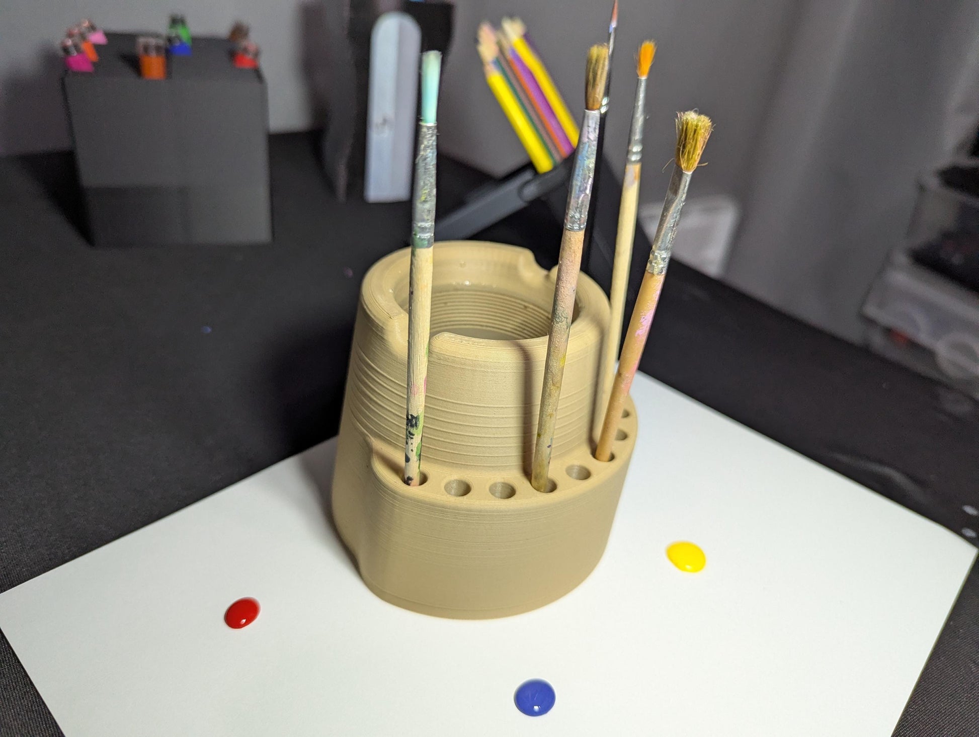 Artist Paint Brush Holder Cleaning Station 3D Printed Water Pot Organizer Desktop Art Studio Tool