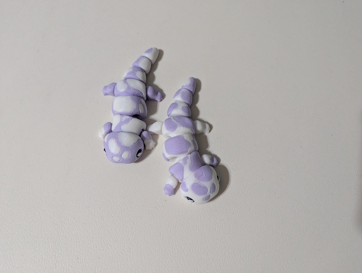 Articulated Salamander – 3D Printed Fidget Toy | Cute Desk Pet Lizard | Flexible Collectible Figurine