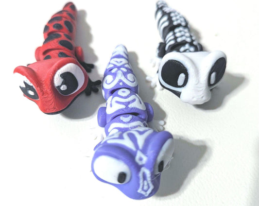 Articulated Gecko with spinning head Spooky Bones, Tribal Swirls & Spots