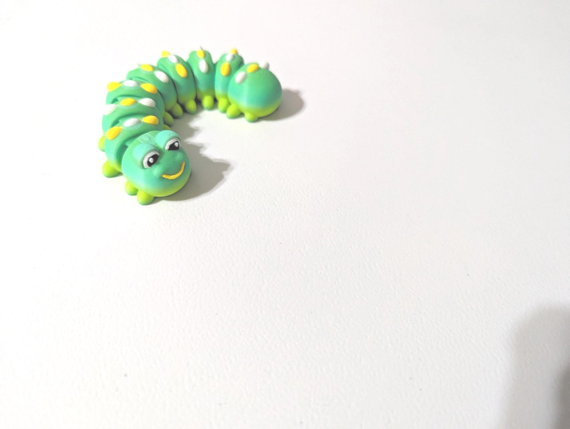 Articulated Caterpillar – 3D Printed Fidget Toy | Cute Wiggle Bug Desk Pet