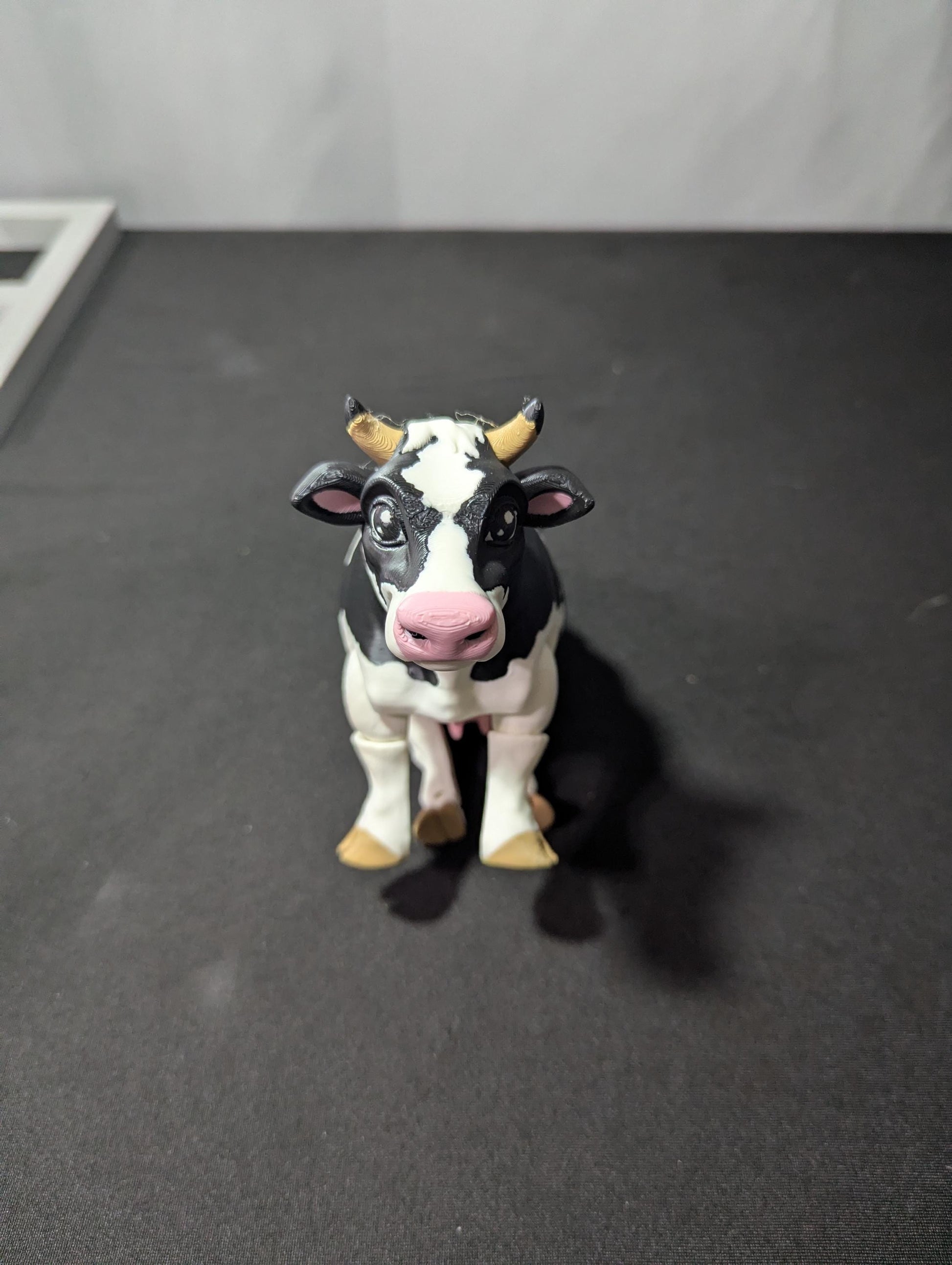 Articulated Cow 3D Printed Flexible Fidget Multi-Joint Swappable Head Farm Animal Toy Desk Pet