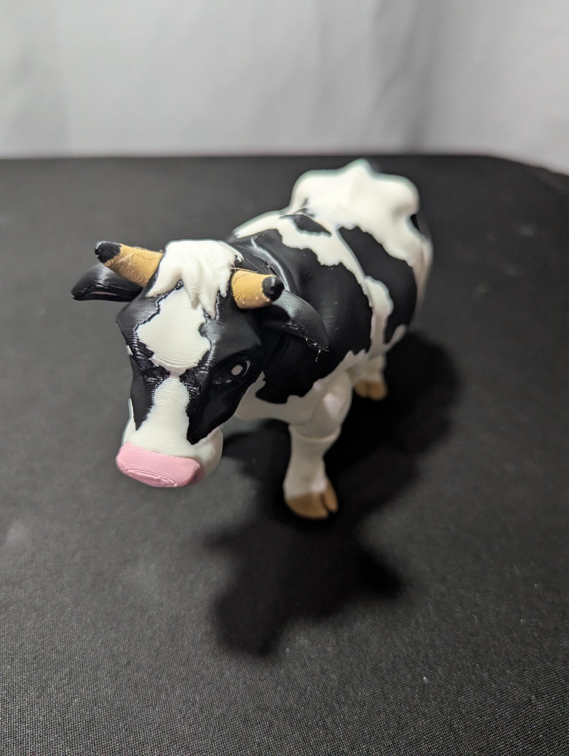 Articulated Cow 3D Printed Flexible Fidget Multi-Joint Swappable Head Farm Animal Toy Desk Pet