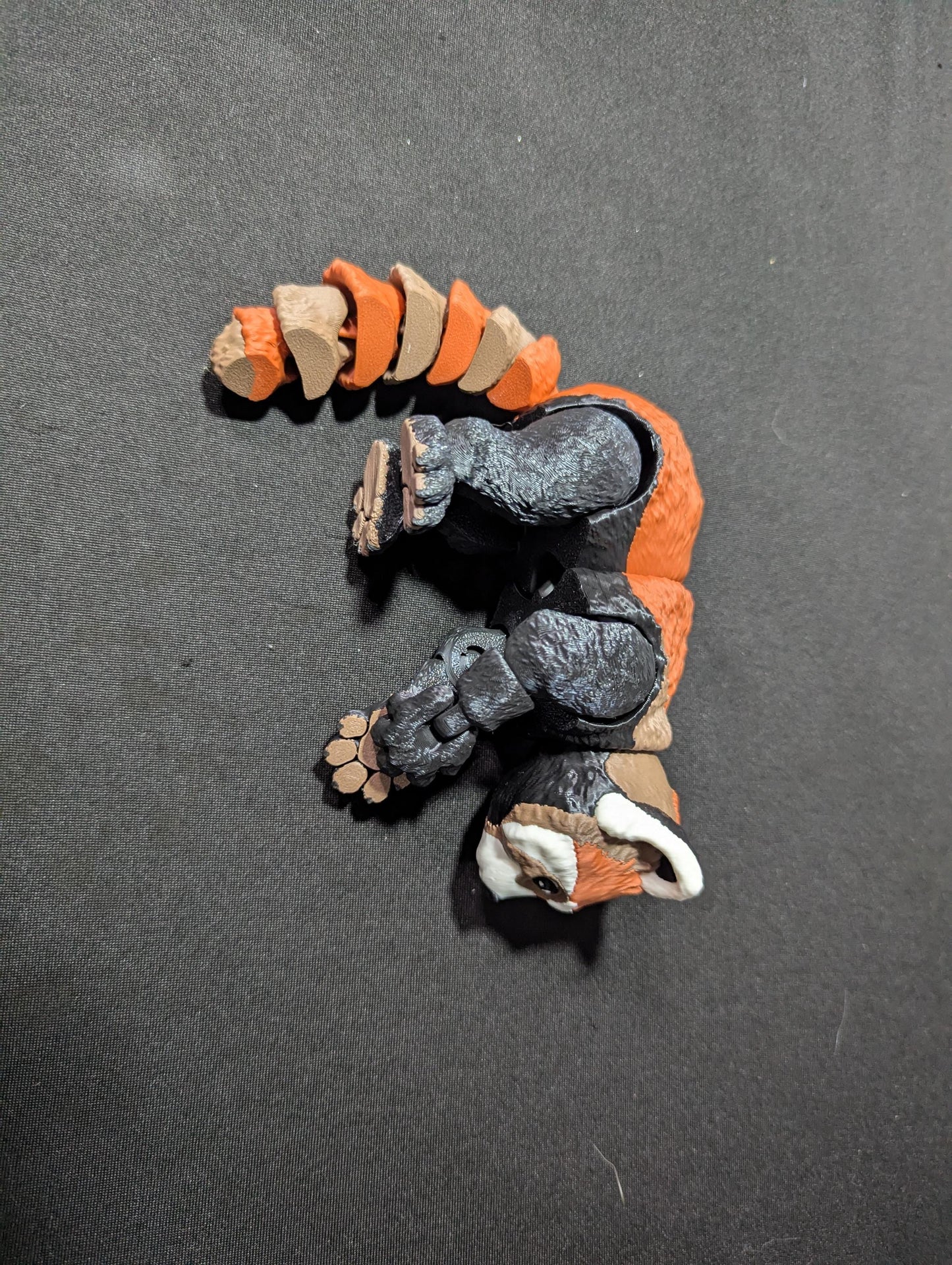Articulated Red Panda Figurine – Flexible 3D Printed Panda Fidget Toy, Desk Buddy Collectible