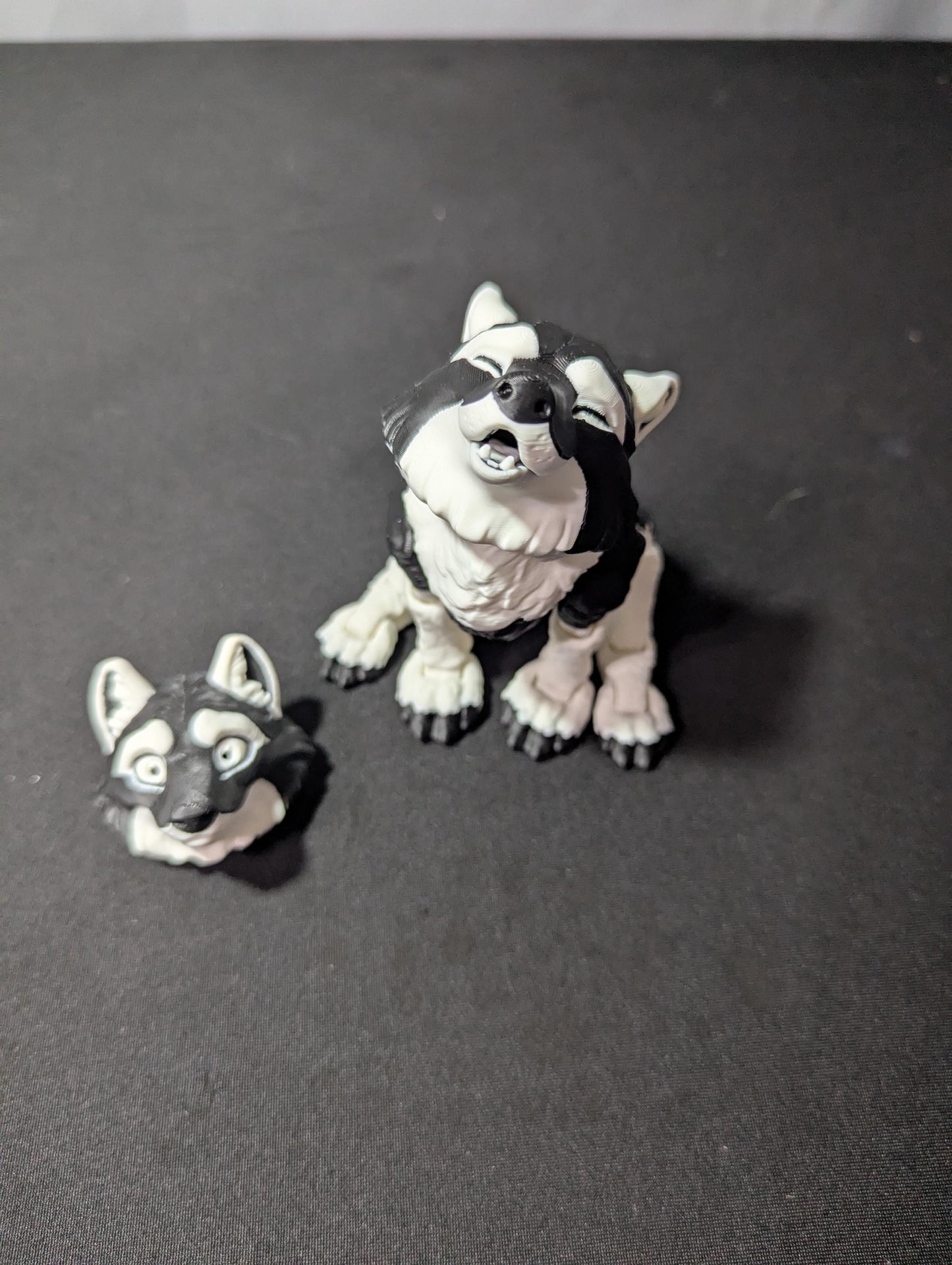 Articulated Wolf Figure with Interchangeable Heads – 3D Printed Wolf Collectible