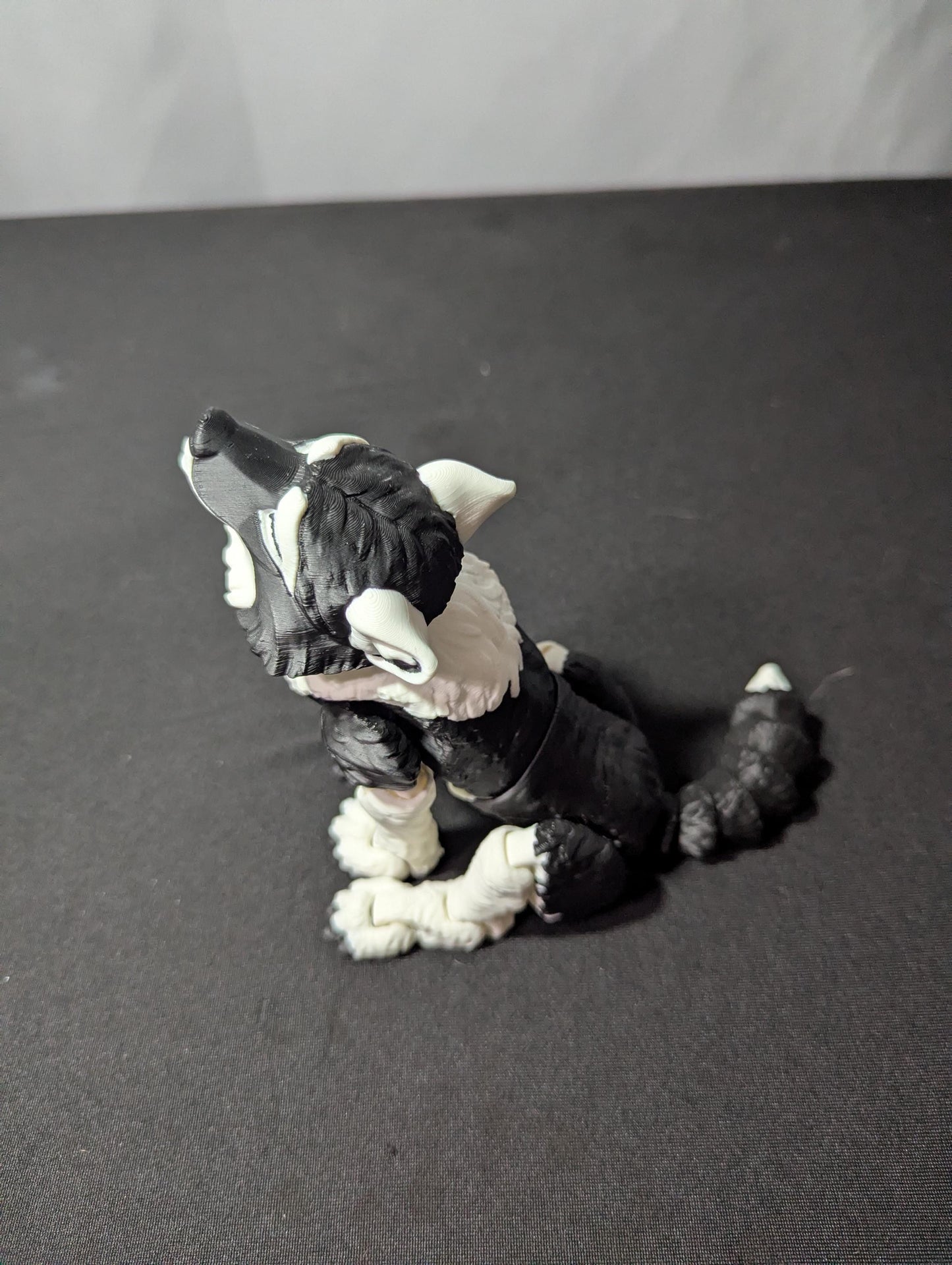 Articulated Wolf Figure with Interchangeable Heads – 3D Printed Wolf Collectible
