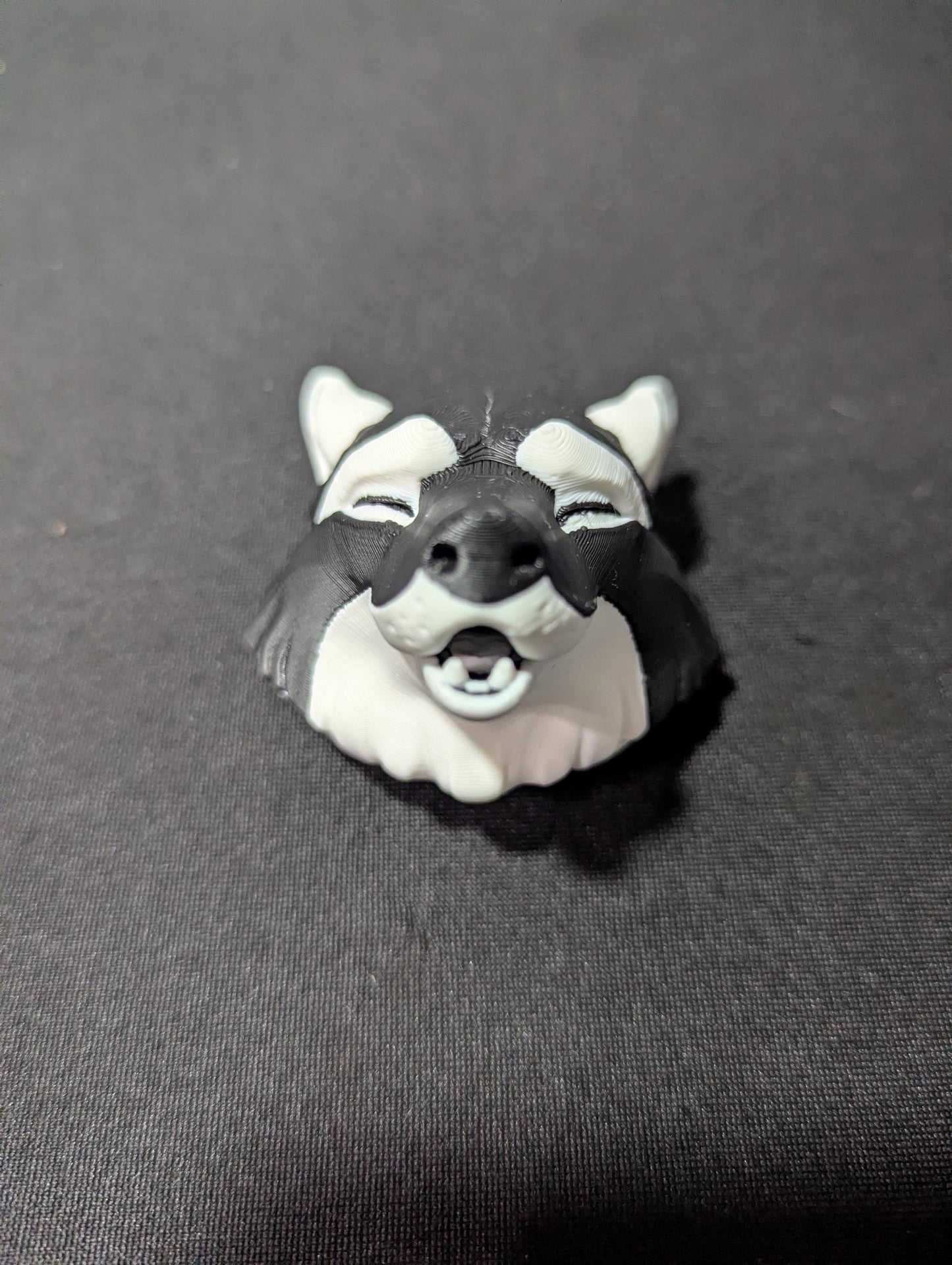 Articulated Wolf Figure with Interchangeable Heads – 3D Printed Wolf Collectible