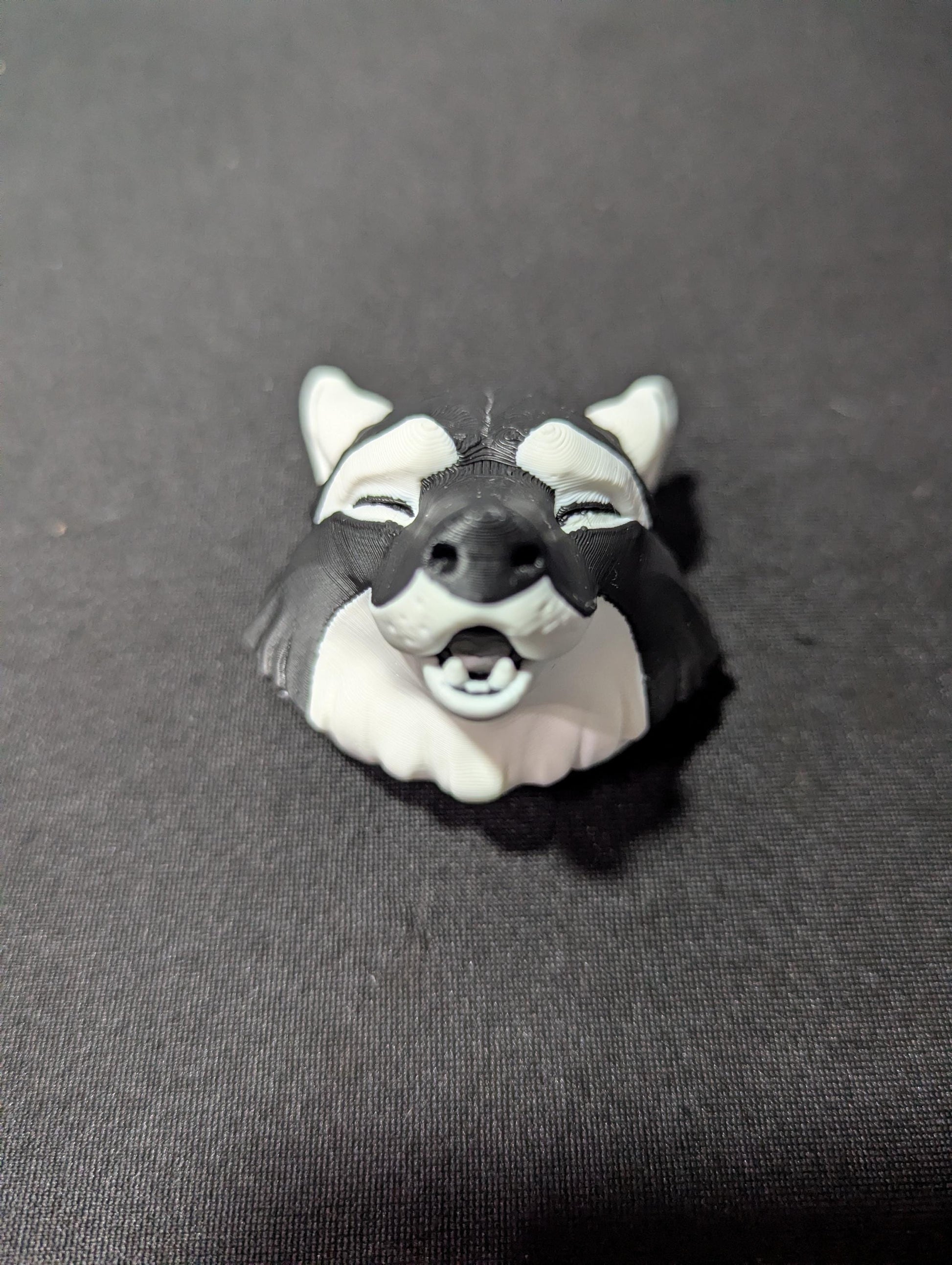 Articulated Wolf Figure with Interchangeable Heads – 3D Printed Wolf Collectible