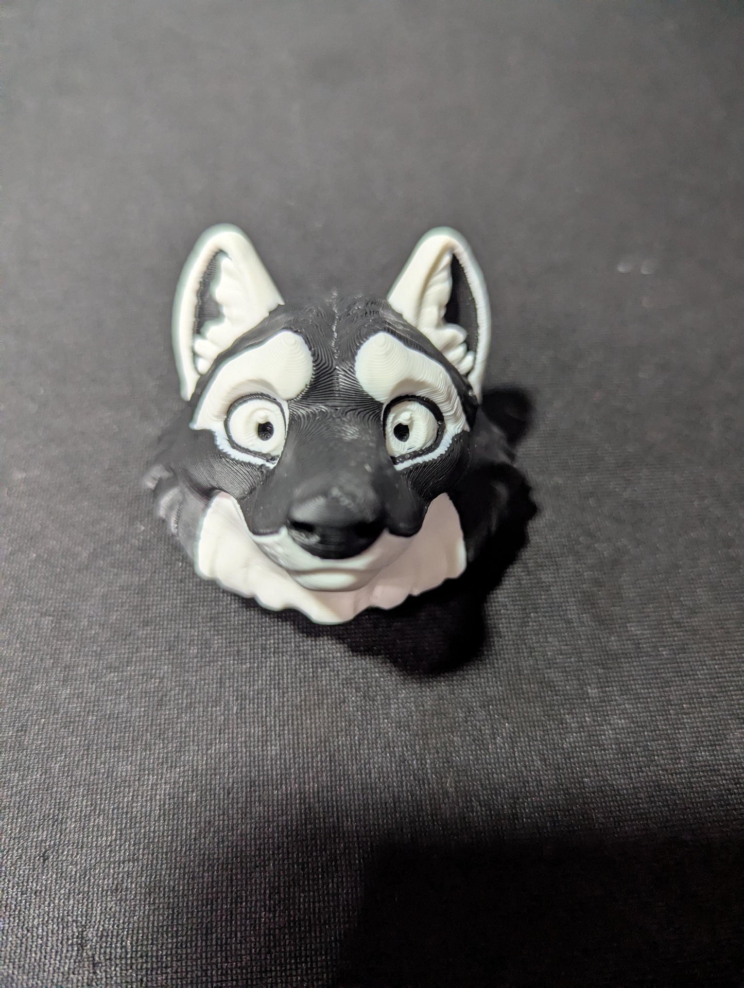Articulated Wolf Figure with Interchangeable Heads – 3D Printed Wolf Collectible
