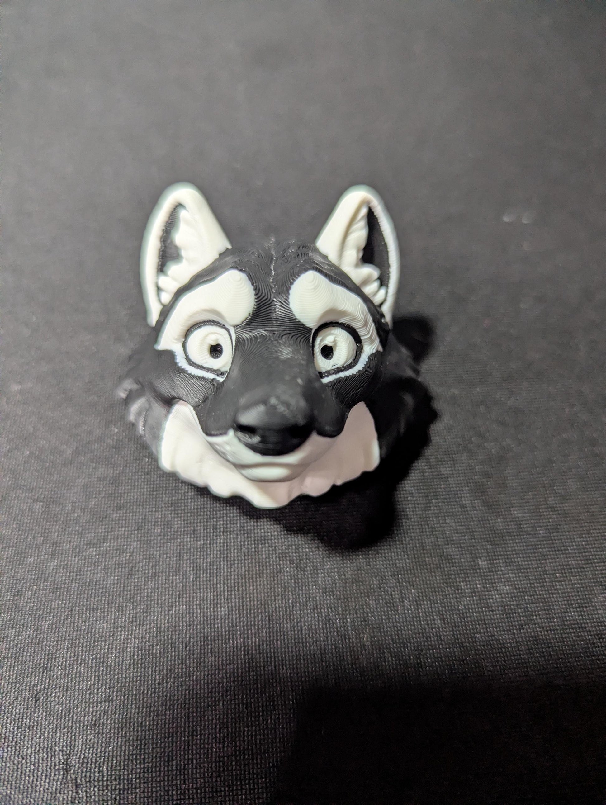 Articulated Wolf Figure with Interchangeable Heads – 3D Printed Wolf Collectible