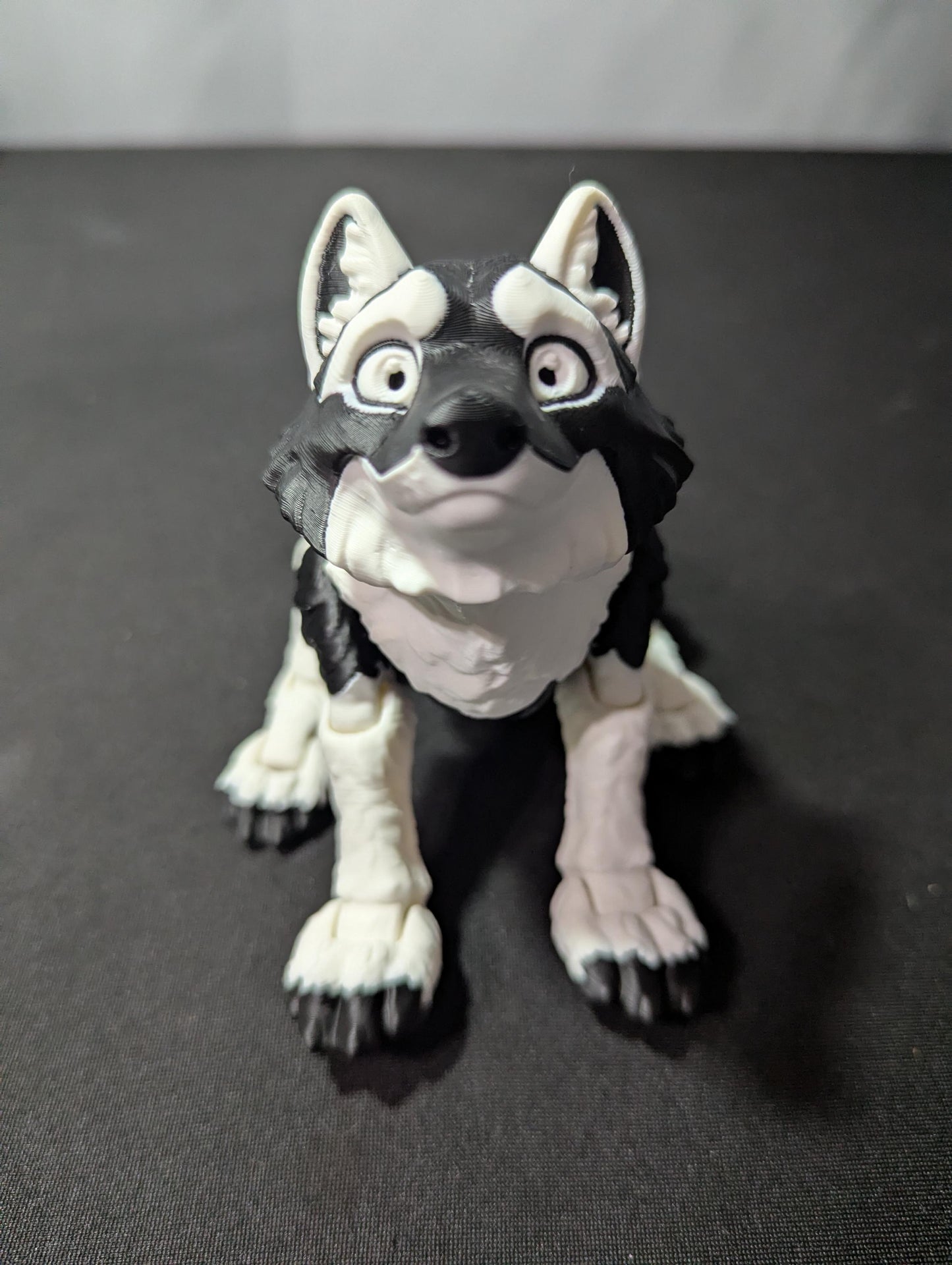 Articulated Wolf Figure with Interchangeable Heads – 3D Printed Wolf Collectible