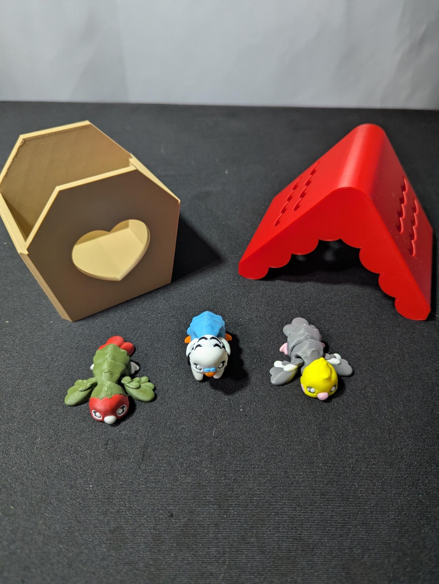 Birdhouse Bird Set 3D Printed Mini Articulated Wildlife Animal Figurine Collectible Desk Decor Home