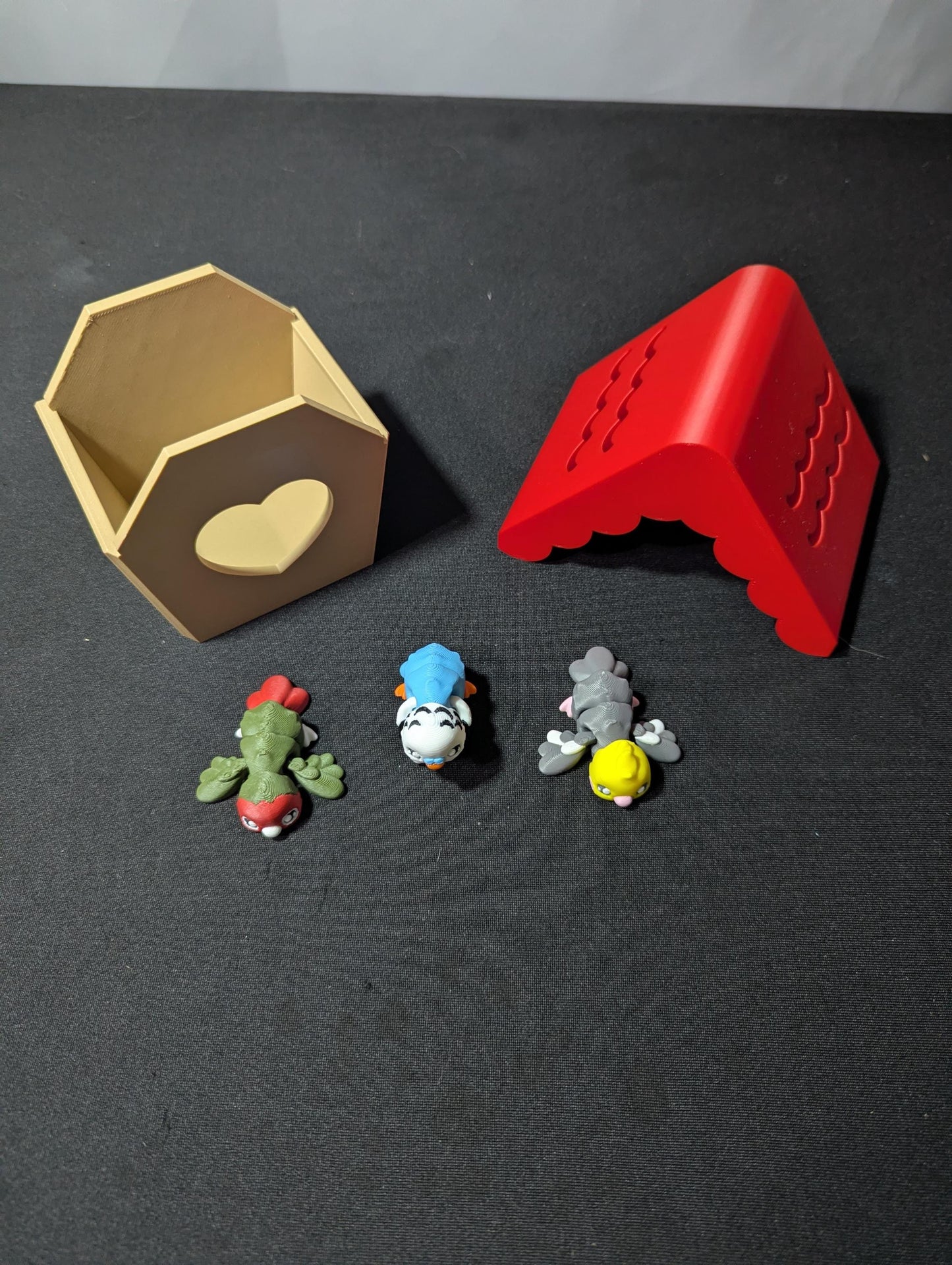 Birdhouse Bird Set 3D Printed Mini Articulated Wildlife Animal Figurine Collectible Desk Decor Home