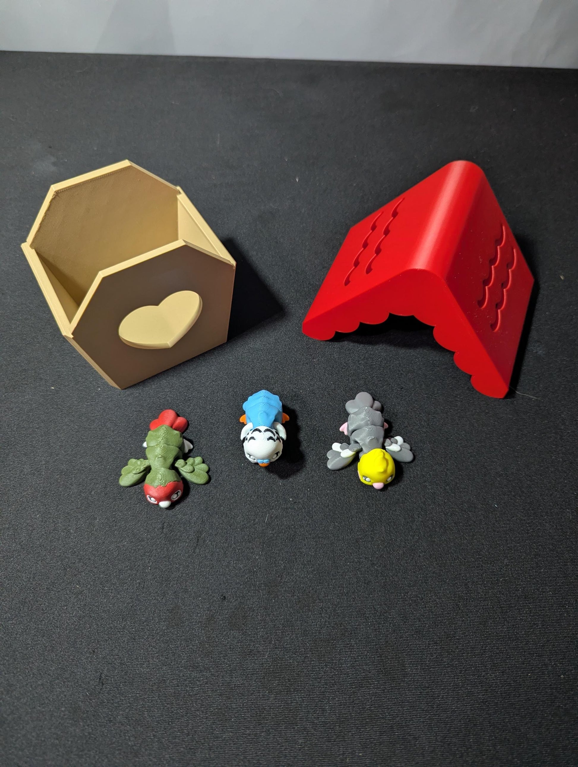 Birdhouse Bird Set 3D Printed Mini Articulated Wildlife Animal Figurine Collectible Desk Decor Home