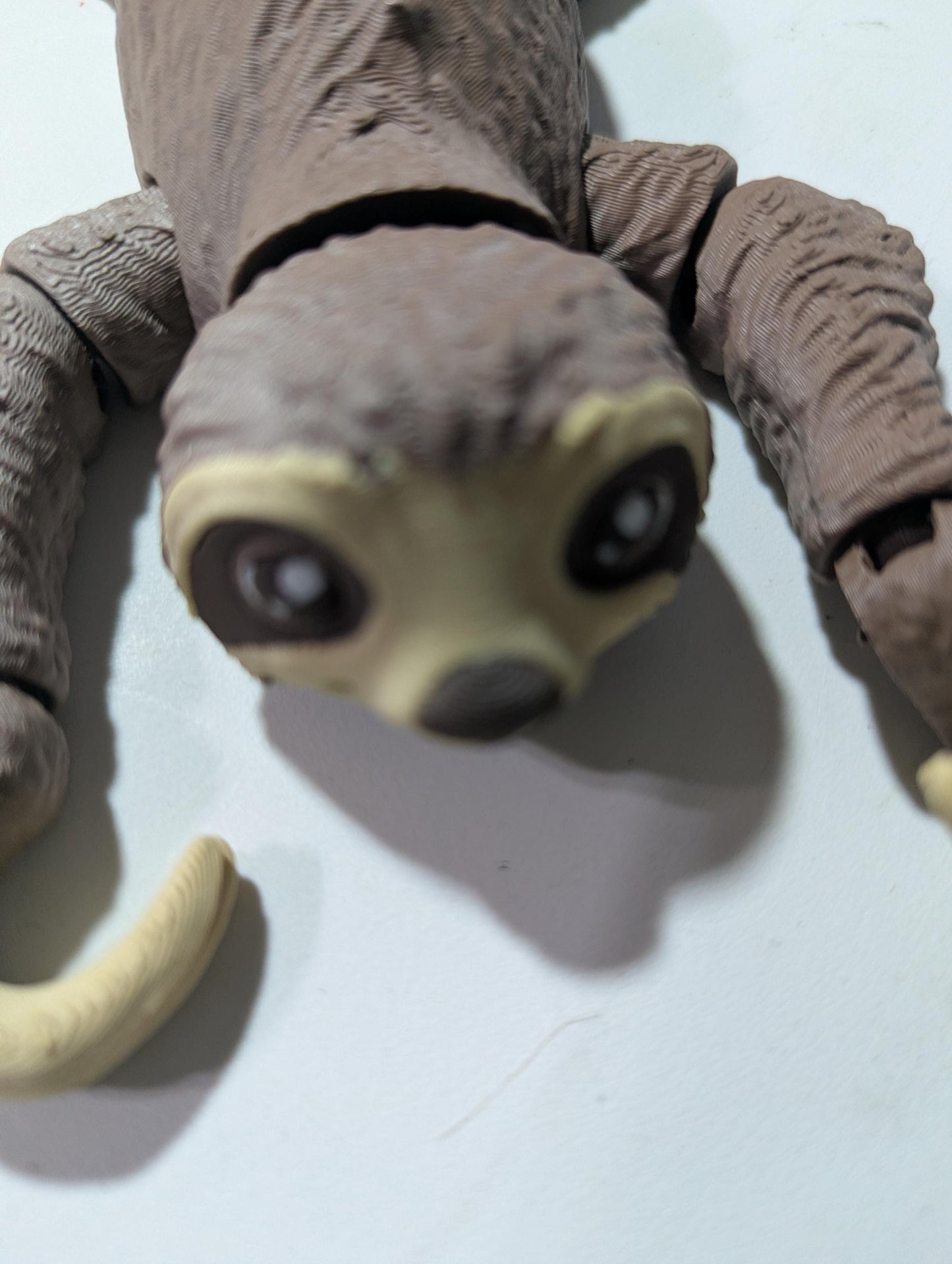 Articulated Sloth Figurine – Flexible 3D Printed Sloth Fidget Toy & Desk Collectible