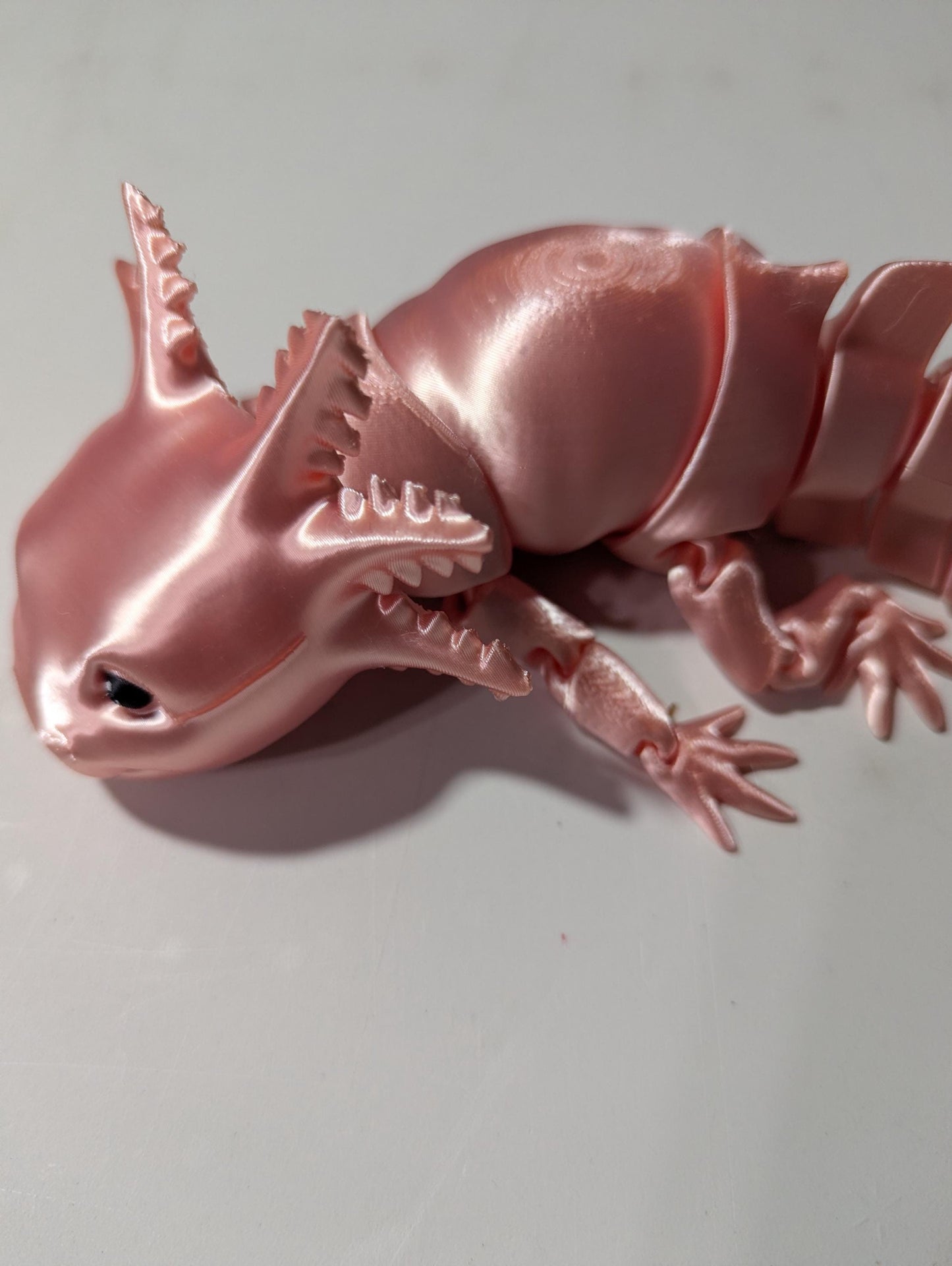 Articulated Axolotl Figurine – Flexible 3D Printed Axolotl Fidget Toy & Desk Collectible
