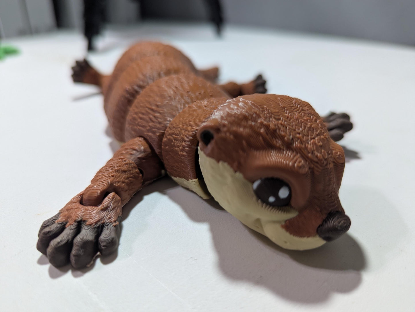 Articulated River Otter Figurine – Flexible 3D Printed Otter Fidget Toy & Desk Collectible