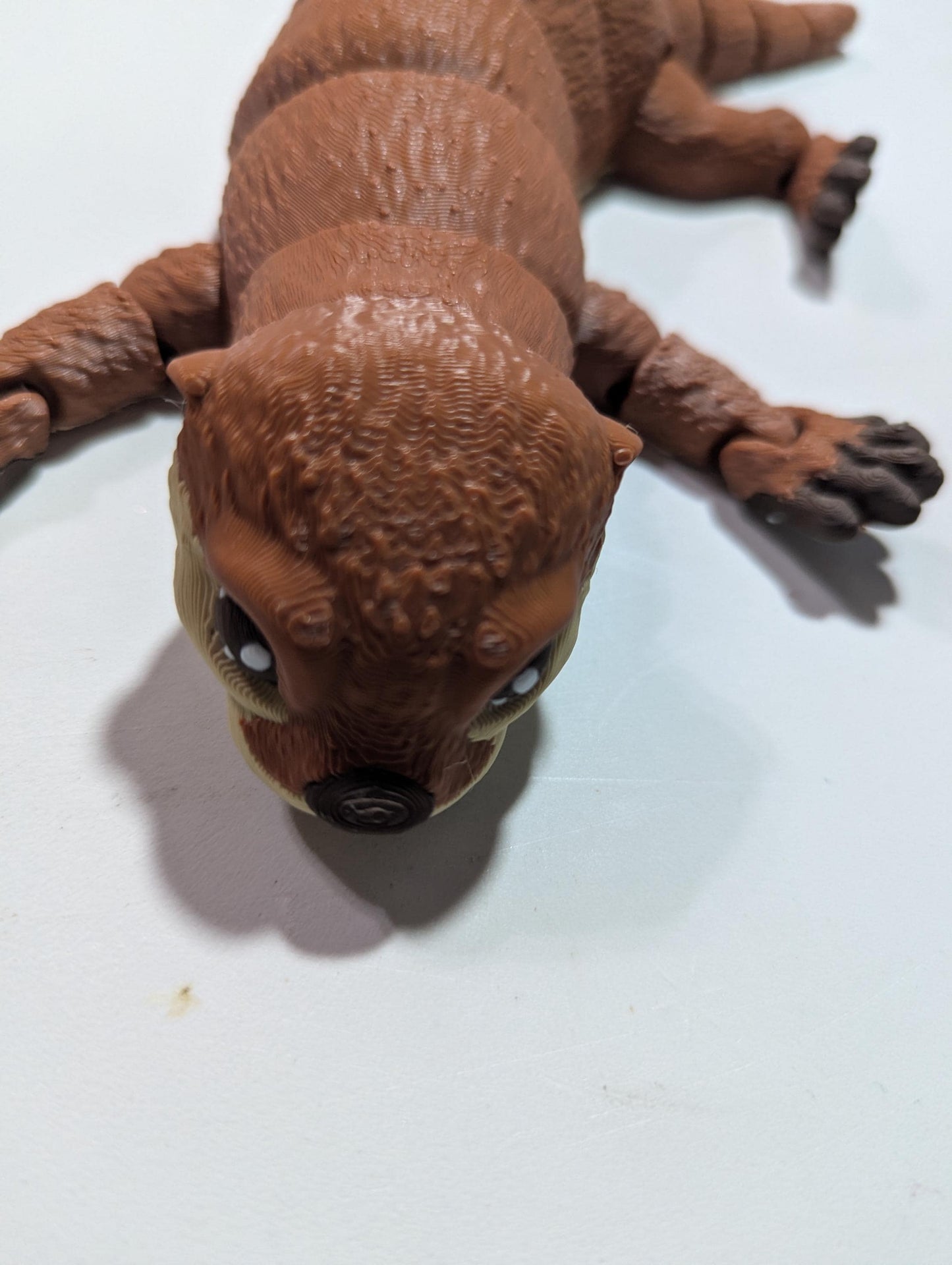 Articulated River Otter Figurine – Flexible 3D Printed Otter Fidget Toy & Desk Collectible
