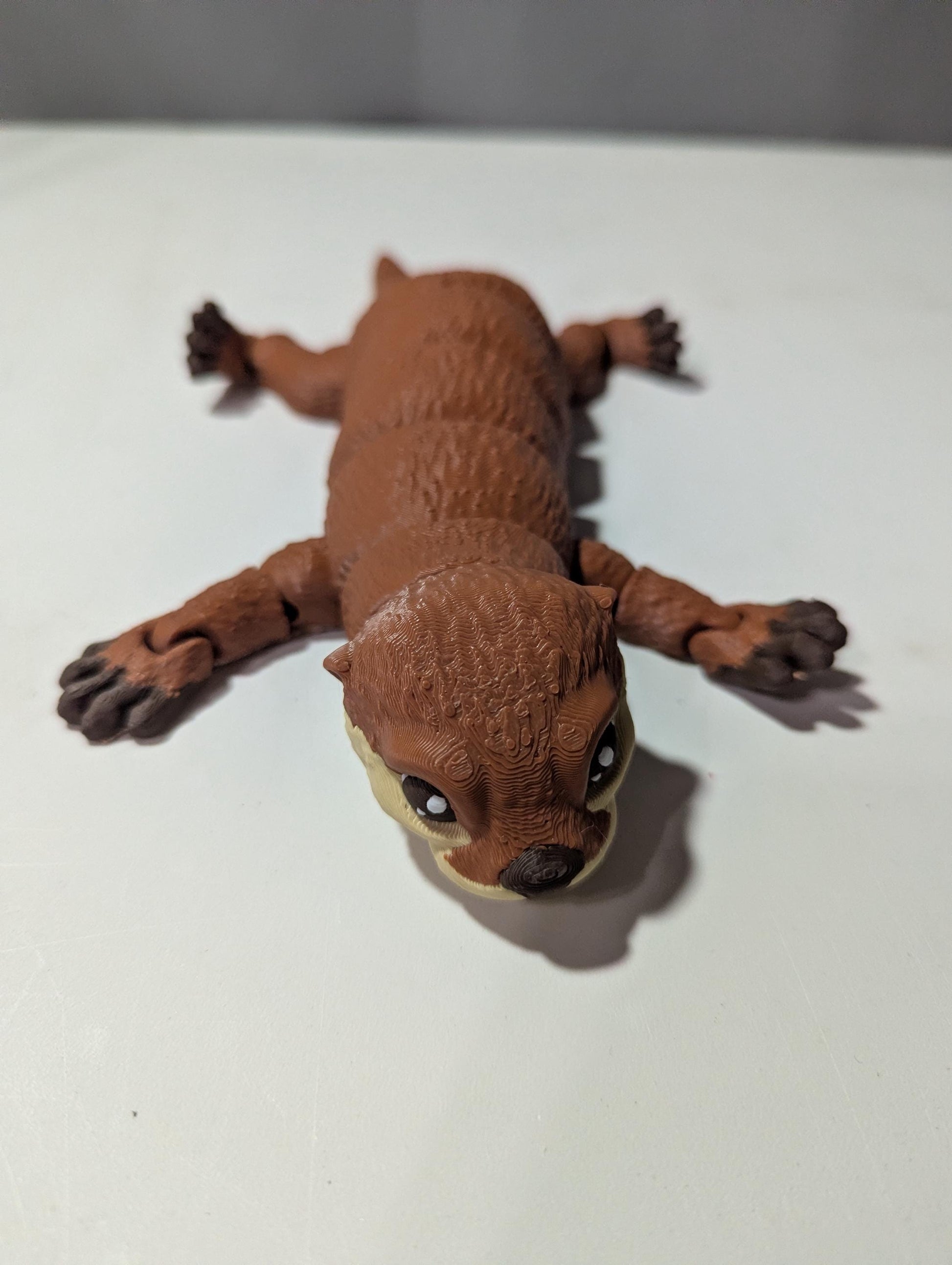 Articulated River Otter Figurine – Flexible 3D Printed Otter Fidget Toy & Desk Collectible