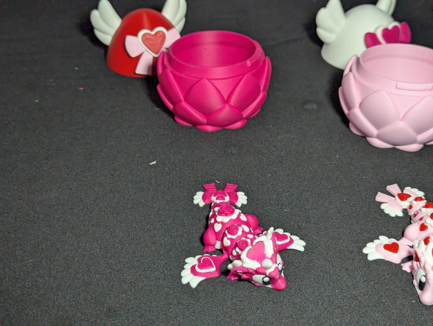 Heart Seeker Dragon 3D-Printed Valentine Egg Set Articulated Fantasy Creature Collectible Fidget Toy Decor