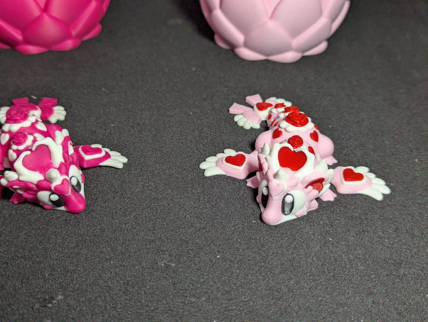 Heart Seeker Dragon 3D-Printed Valentine Egg Set Articulated Fantasy Creature Collectible Fidget Toy Decor