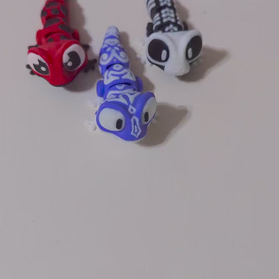 Articulated Gecko with spinning head Spooky Bones, Tribal Swirls & Spots