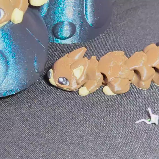 Articulated Squirrel Fidget Toy – 3D Printed Woodland Animal | Flexible Collectible Desk Pet | Cute Stress Relief Gift for Nature Lovers