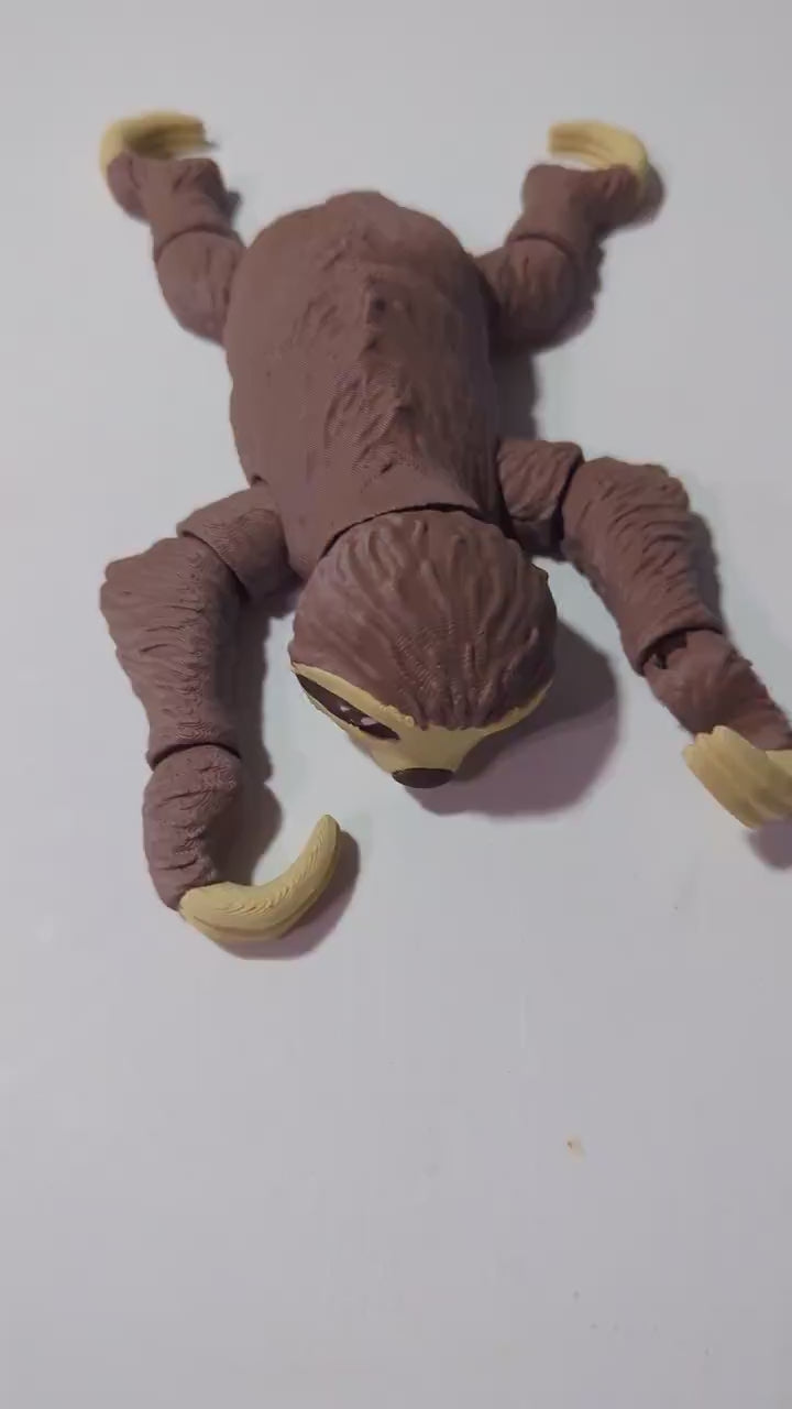 Articulated Sloth Figurine – Flexible 3D Printed Sloth Fidget Toy & Desk Collectible