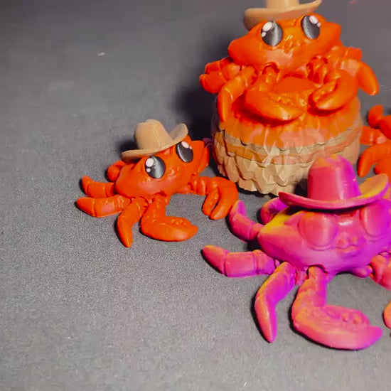 Cowboy Crab Figurines – 3D Printed Articulated Crabs with Hats | Cute Western Crustacean Toys | Multicolor Crab Decor